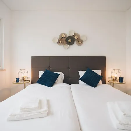 Emilio With Private Pool Villa Santa Barbara (Lisbon)