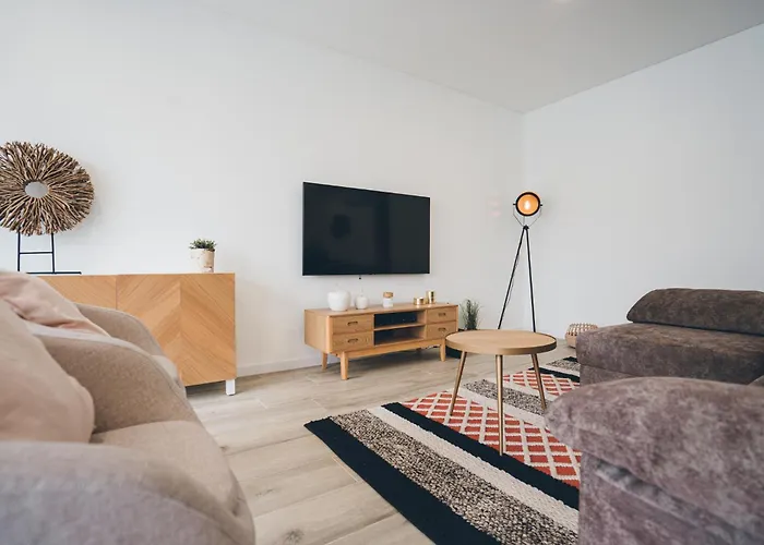 Emilio With Private Pool Villa *