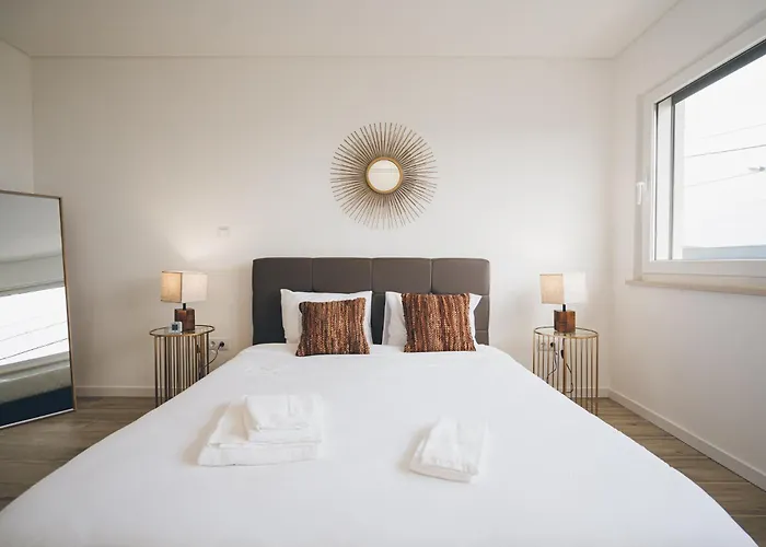 Emilio With Private Pool * Santa Barbara (Lisbon)