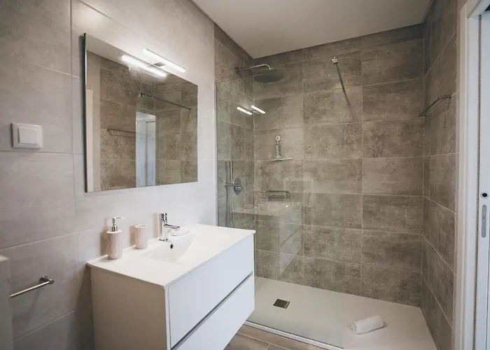 Emilio With Private Pool Villa Santa Barbara (Lisbon)