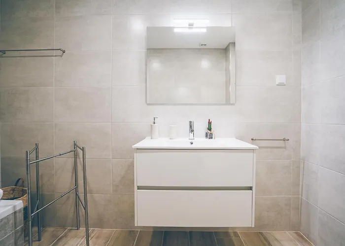 Emilio With Private Pool Villa Santa Barbara (Lisbon)